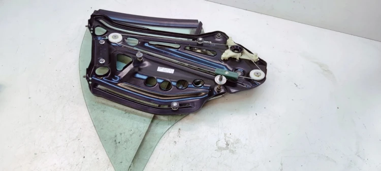 MECHANIZM SZYBY SZYBA LEWY TYŁ AUDI A3 8V CABRIO 8V7839397B