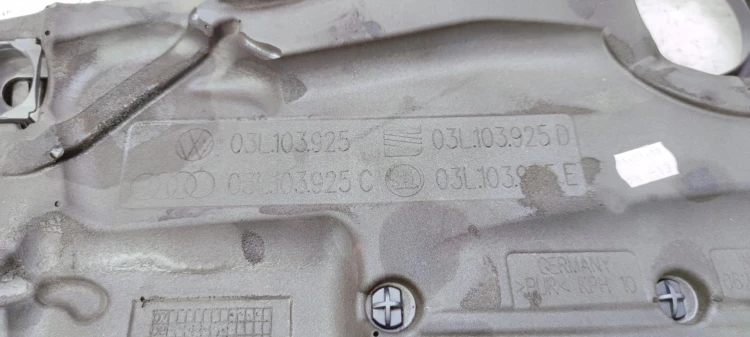 OSŁONA POKRYWA SILNIKA AUDI A3 8P 03L103925C