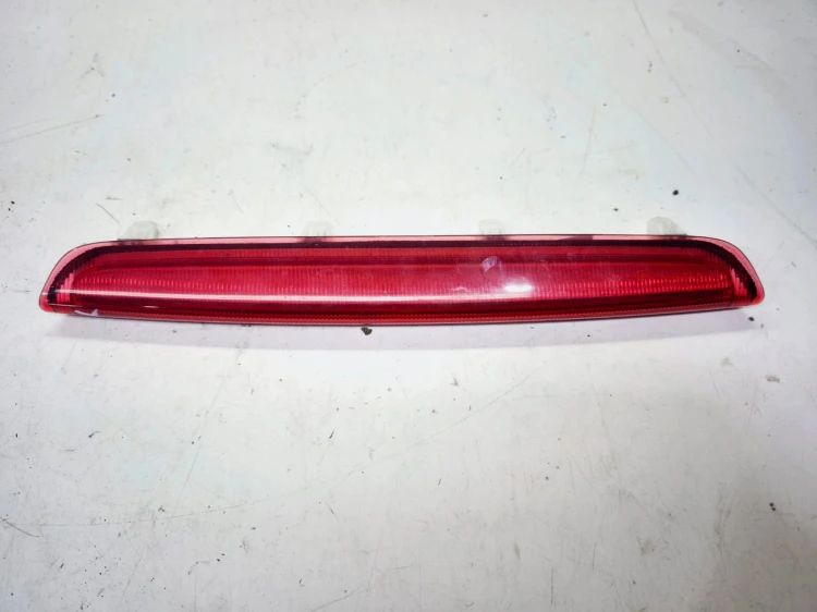 ŚWIATŁO STOP STOPU TRZECIE AUDI A3 8P LIFT 5-D 8P4945097C 1/25