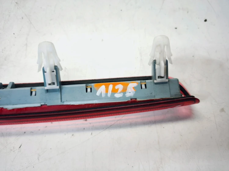 ŚWIATŁO STOP STOPU TRZECIE AUDI A3 8P LIFT 5-D 8P4945097C 1/25