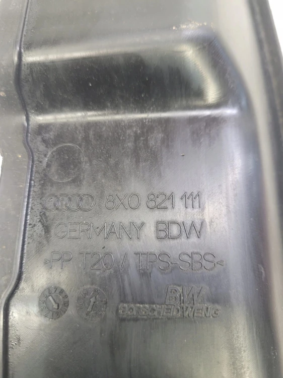 WYGŁUSZENIE BŁOTNIKA LEWE AUDI A1 8X 8X0821111