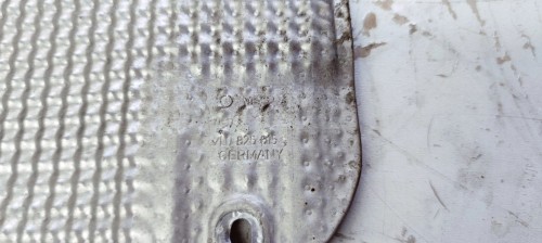 OSŁONA TERMICZNA WYGŁUSZENIE AUDI Q7 4L 7L0825615