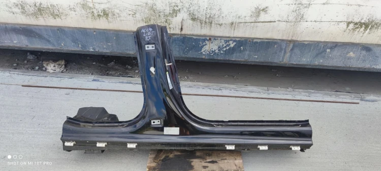ĆWIARTKA PRÓG SŁUPEK B PRAWY AUDI A6 C7 LIFT LY9B