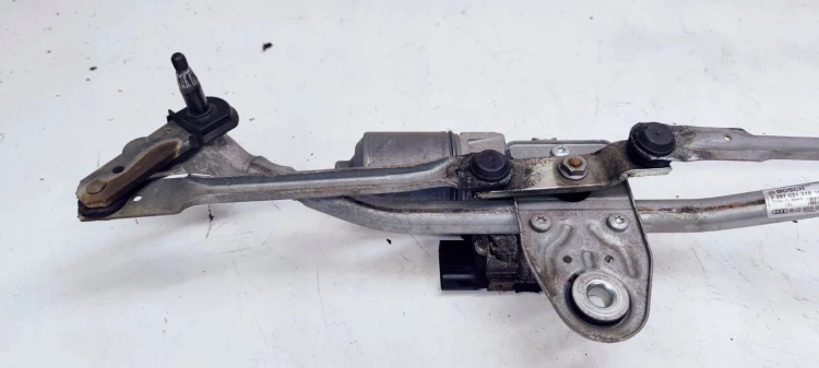 MECHANIZM WYCIERACZEK PRZÓD AUDI Q3 8U 8U2955119