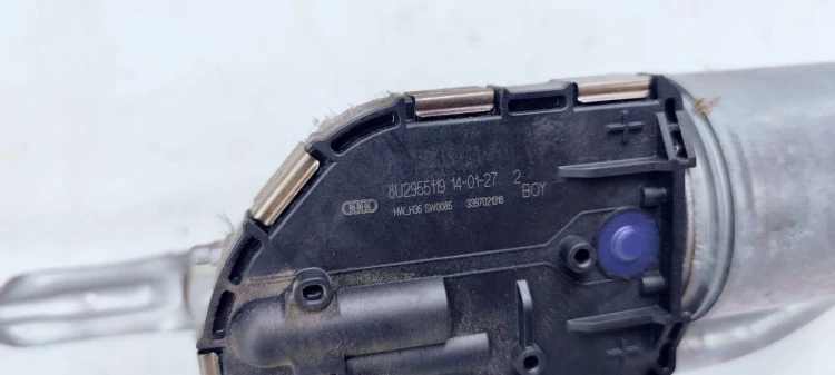 MECHANIZM WYCIERACZEK PRZÓD AUDI Q3 8U 8U2955119