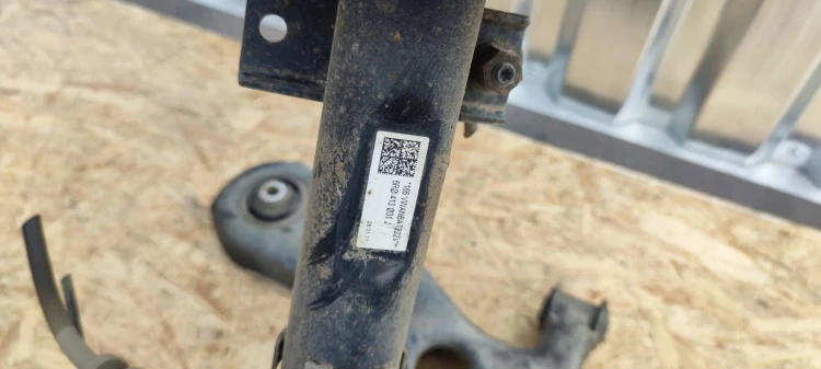 ZWROTNICA PRAWA AUDI A1 LIFT VW SKODA KOMPELT 1**