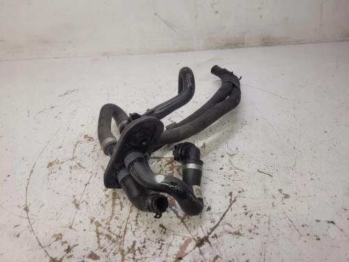 RURA PRZEWÓD WODY AUDI A4 B9 A5 8W1122109A