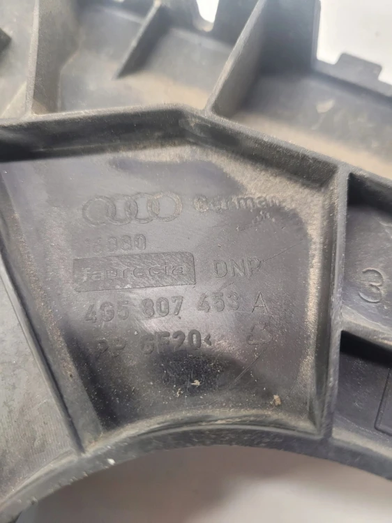 ŚLIZG ZDERZAKA LEWY TYŁ AUDI A6 C7 4G5807453A