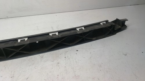 ŚLIZG ZDERZAKA TYŁ ŚRODKOWY AUDI A6 C7 4G5807458
