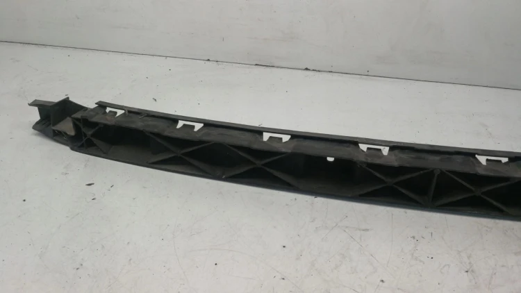 ŚLIZG ZDERZAKA TYŁ ŚRODKOWY AUDI A6 C7 4G5807458