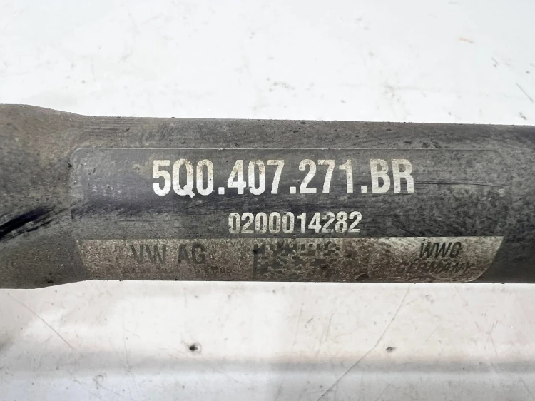 PÓŁOŚ LEWY PRZÓD AUDI A3 8V 5Q0407271BR