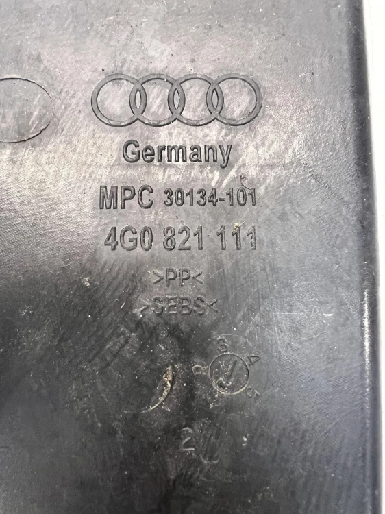 WYGŁUSZENIE BŁOTNIKA LEWE AUDI A6 C7 A7 4G0821111