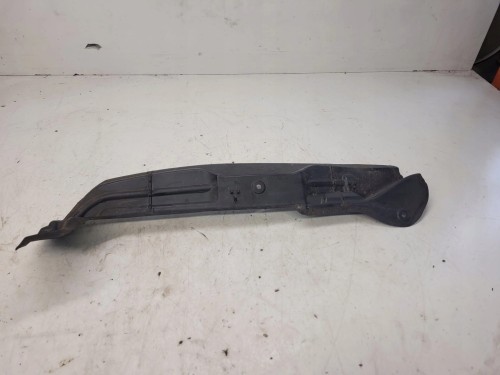 WYGŁUSZENIE BŁOTNIKA LEWE AUDI A4 B7 8E0821111A