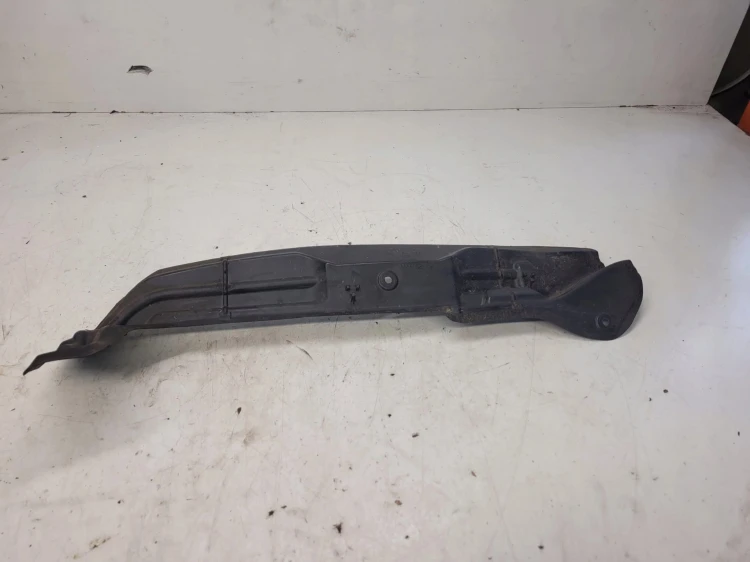 WYGŁUSZENIE BŁOTNIKA LEWE AUDI A4 B7 8E0821111A