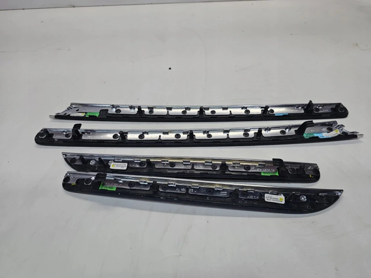 DEKOR TUNELU AUDI A5 COUPE 8K0863305P BLACK PIANO ++CHROM