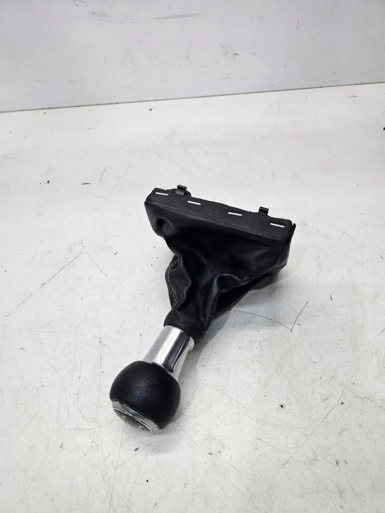 MIESZEK GAŁKA ZMIANY BIEGÓW AUDI A3 8V 8V0863279 ***3***
