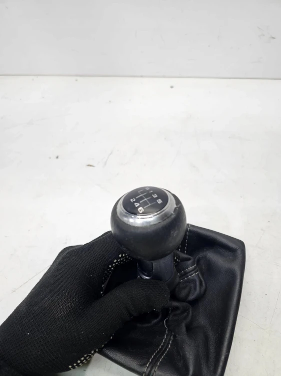 MIESZEK GAŁKA ZMIANY BIEGÓW AUDI A3 8V 8V0863279 ***3***