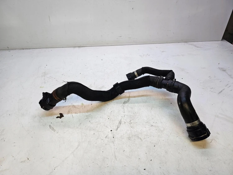 RURKA PRZEWÓD WODY AUDI Q5 8R 2.0 TDI 8R0121049B