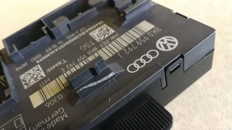 MODUŁ STEROWNIK DRZWI AUDI A4 B8 A5 Q5 8K0959792J