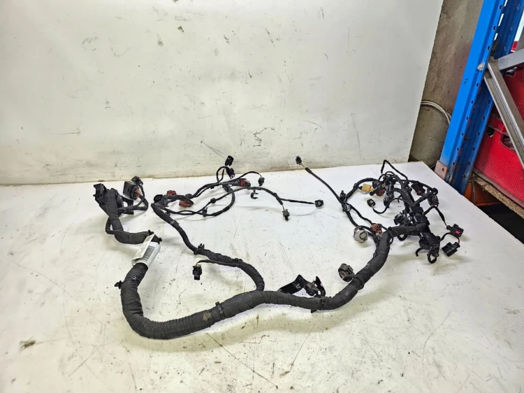 WIĄZKA SILNIKA AUDI A6 C8 A4 B9 2.0 TDI 05L971595T