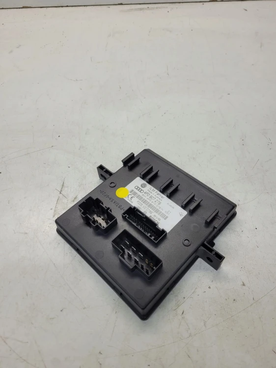 MODUŁ ŚWIATEŁ ILM AUDI A6 C6 4F0907279 4F0910279N
