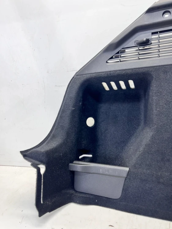 BOCZEK BAGAŻNIKA LEWY AUDI A3 8Y 8Y4863879