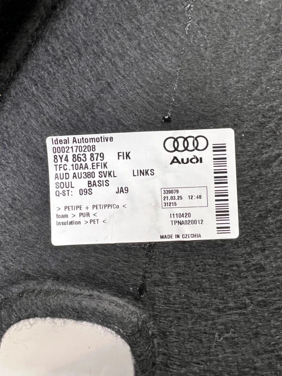BOCZEK BAGAŻNIKA LEWY AUDI A3 8Y 8Y4863879