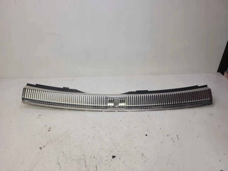 OSŁONA KLAPY BAGAŻNIKA AUDI A6 C7 AVANT 4G9864483