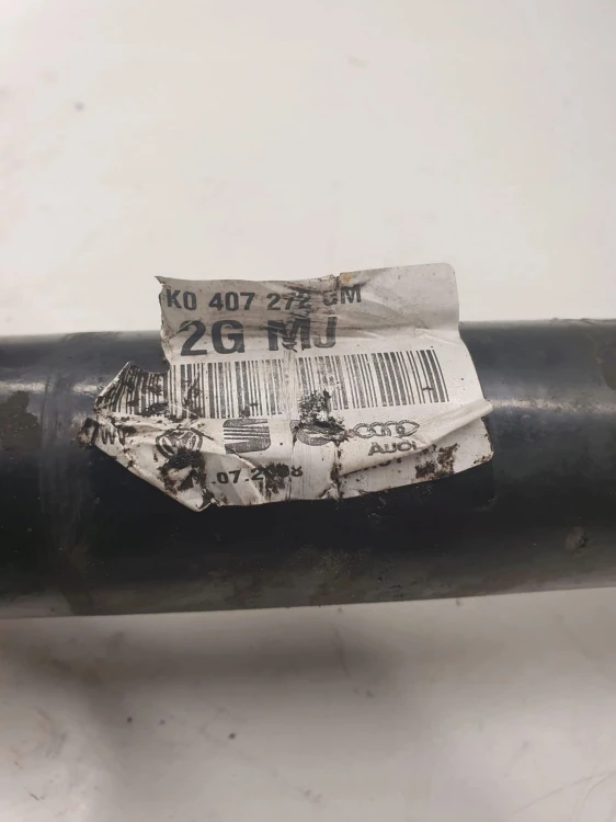 PÓŁOŚ PRAWA PRZEDNIA AUDI VW SKODA 1K0407272GM