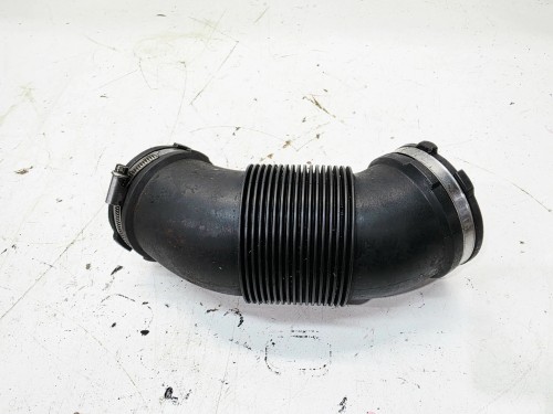 RURA SSĄCA POWIETRZA AUDI A6 C7 A7 059129615Q