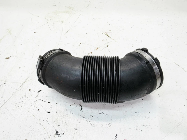RURA SSĄCA POWIETRZA AUDI A6 C7 A7 059129615Q
