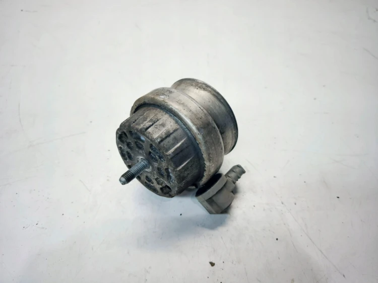 PODUSZKA ŁAPA SILNIKA Z CZUJNIKIEM AUDI A6 C6 4F0199379H
