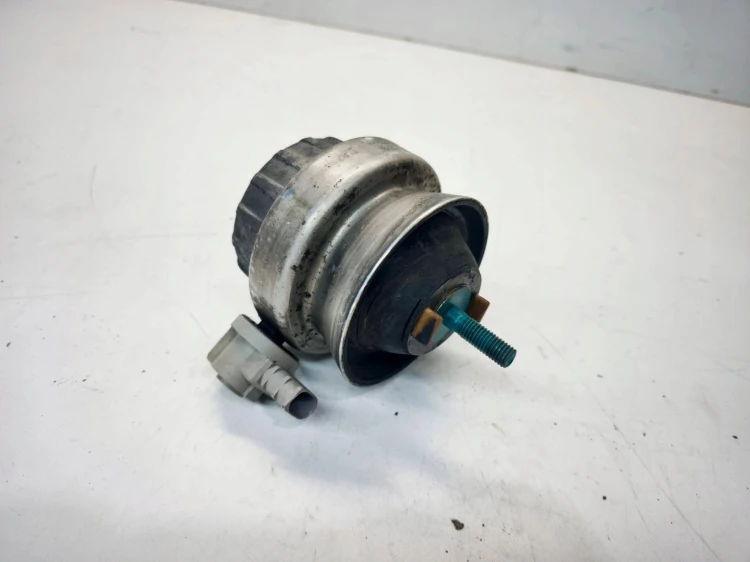 PODUSZKA ŁAPA SILNIKA Z CZUJNIKIEM AUDI A6 C6 4F0199379H