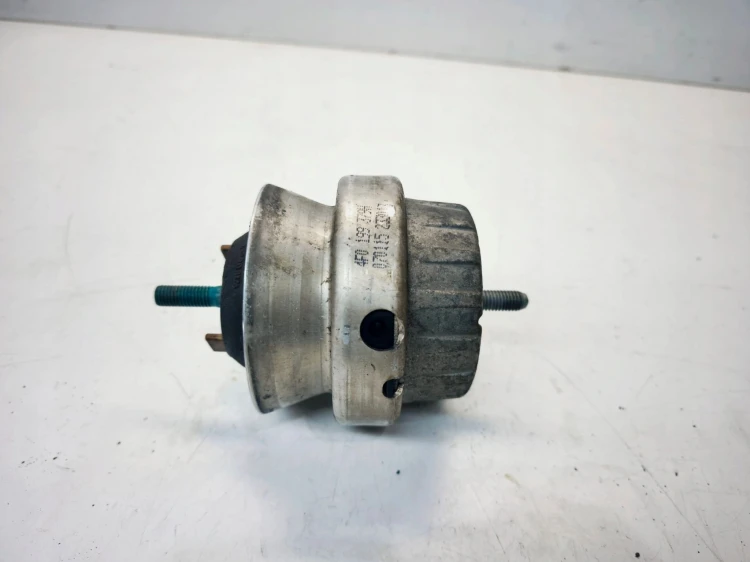 PODUSZKA ŁAPA SILNIKA Z CZUJNIKIEM AUDI A6 C6 4F0199379H