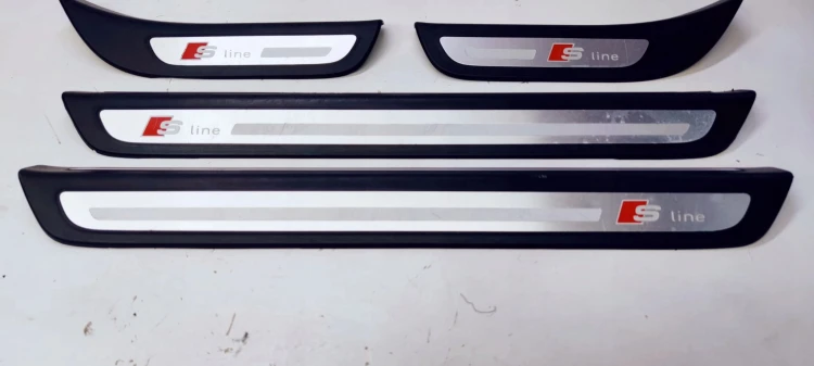 LISTWA LISTWY PROGOWE S LINE AUDI Q5 8R ORYGINAŁ