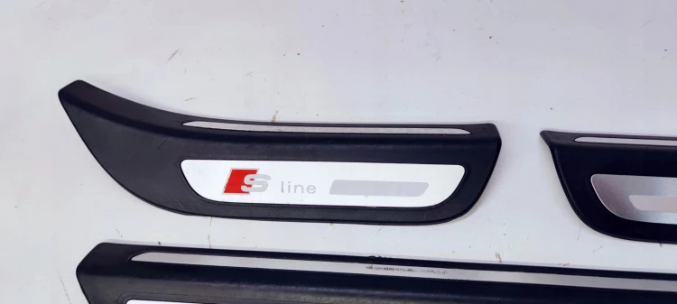 LISTWA LISTWY PROGOWE S LINE AUDI Q5 8R ORYGINAŁ