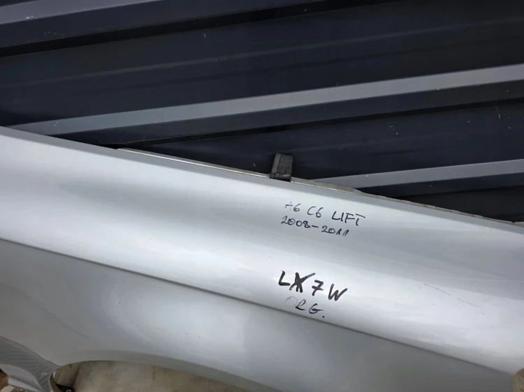 BŁOTNIK PRAWY PRZÓD AUDI A6 C6 LIFT LX7W 2008-2011 ORYGINAŁ !!!