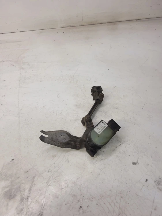 CZUJNIK POZIOMOWANIA ŚWIATEŁ AUDI Q7 4L 7L0616213B
