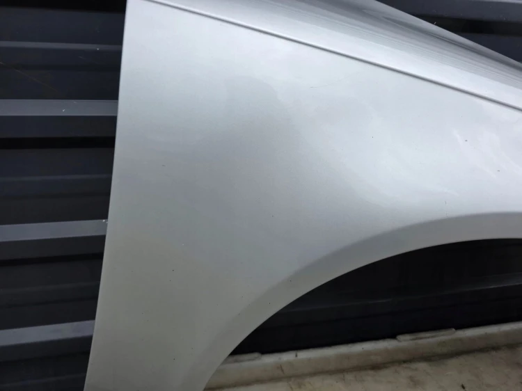 BŁOTNIK PRAWY PRZÓD AUDI A6 C6 LIFT LX7W 2008-2011 ORYGINAŁ !!!