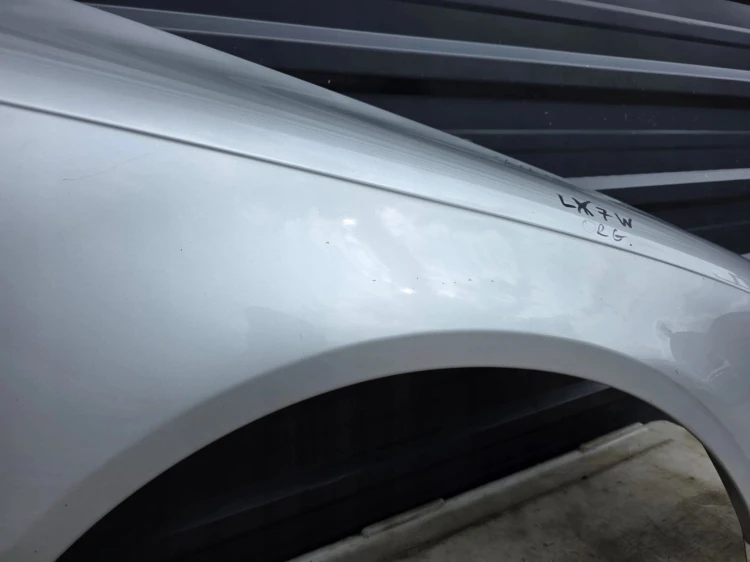 BŁOTNIK PRAWY PRZÓD AUDI A6 C6 LIFT LX7W 2008-2011 ORYGINAŁ !!!