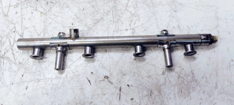 LISTWA WTRYSKOWA AUDI VW SEAT TFSI TSI 06K133317G