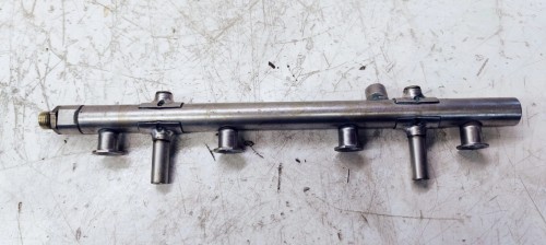 LISTWA WTRYSKOWA AUDI VW SEAT TFSI TSI 06K133317G