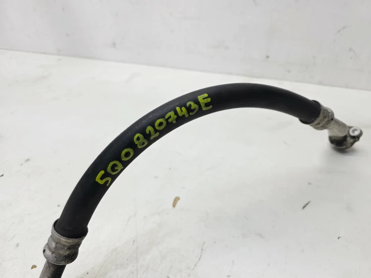 WĄŻ PRZEWÓD KLIMATYZACJI AUDI A3 8V VOLKSWAGEN SEAT SKODA 5Q0820743E