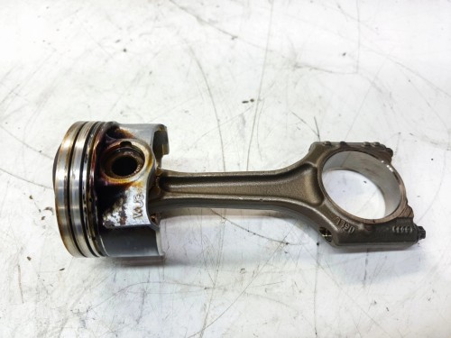 TŁOK + KORBOWÓD AUDI A4 B9 A5 8W Q5 2.0 TFSI 06LL 06KAQ 82.420