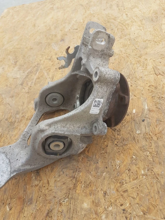 ZWROTNICA PIASTA LEWY TYŁ AUDI A6 C7 A7 A4 A5 Q5 SQ5 8R0505435C