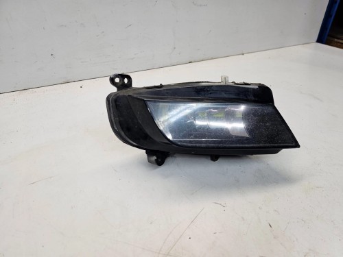 HALOGEN LAMPA PRZECIWMGIELNA LEWY PRZÓD AUDI A4 B8 LIFT 8K0941699B