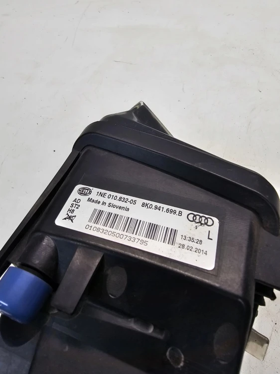 HALOGEN LAMPA PRZECIWMGIELNA LEWY PRZÓD AUDI A4 B8 LIFT 8K0941699B