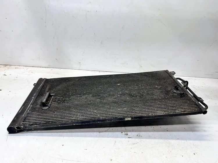 CHŁODNICA KLIMATYZACJI AUDI Q7 4L 4L0260401A