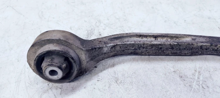 WAHACZ PRAWY PRZÓD DOLNY AUDI A6 C6 4F0407694