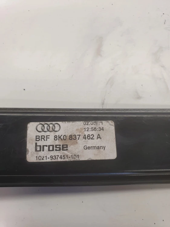 MECHANIZM SZYBY PRAWY PRZÓD AUDI A4 B8 8K0837462